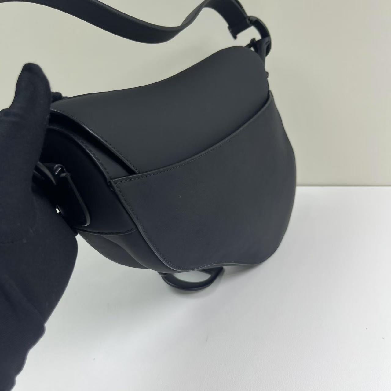 Pre-owned Dior Saddle Medium So Black Matte Calfskin, 2022 new model, Full Set with leather strap
