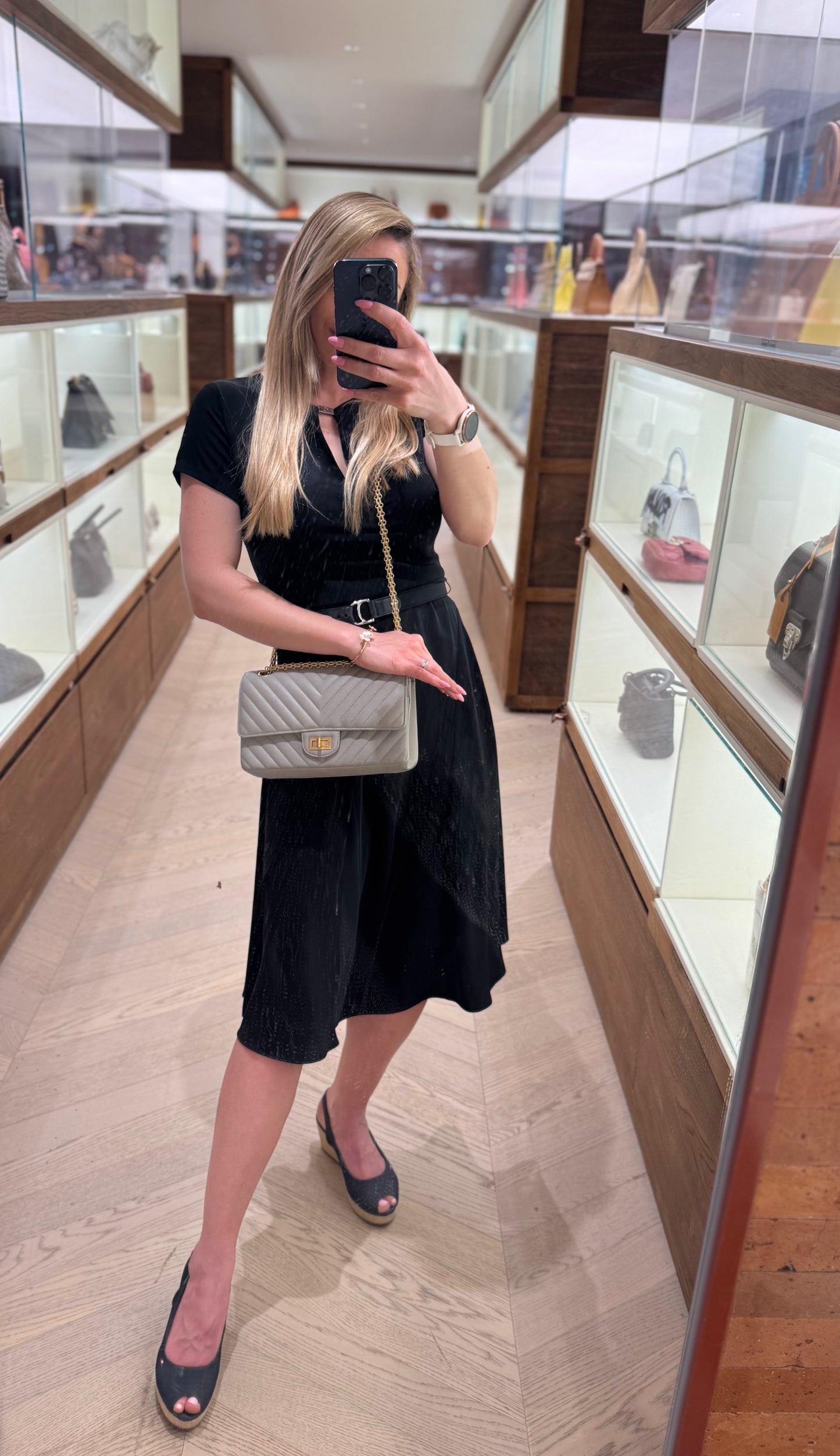 Pre-owned Certified Chanel Full Set Medium 2.55 Reissue Light Grey Chevron Quilted Leather Golden Hw,