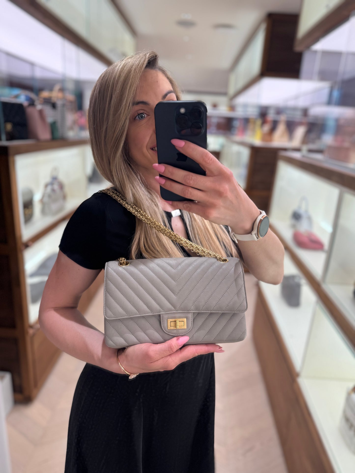 Pre-owned Certified Chanel Full Set Medium 2.55 Reissue Light Grey Chevron Quilted Leather Golden Hw,