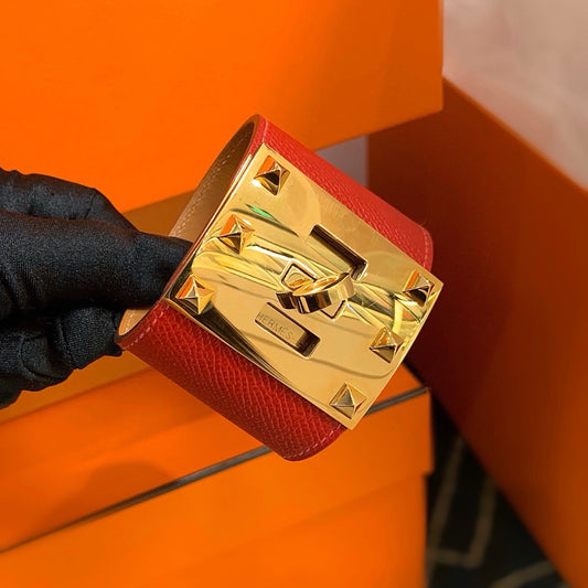 Pre-owned Certified Hermes Kelly Dog Extreme Bracelet in Red Epsom Leather with Golden Hardware, Size S, w/ box