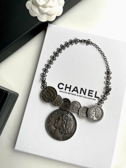 Pre-owned Certified Chanel Coco Vintage Coin Necklace Silver