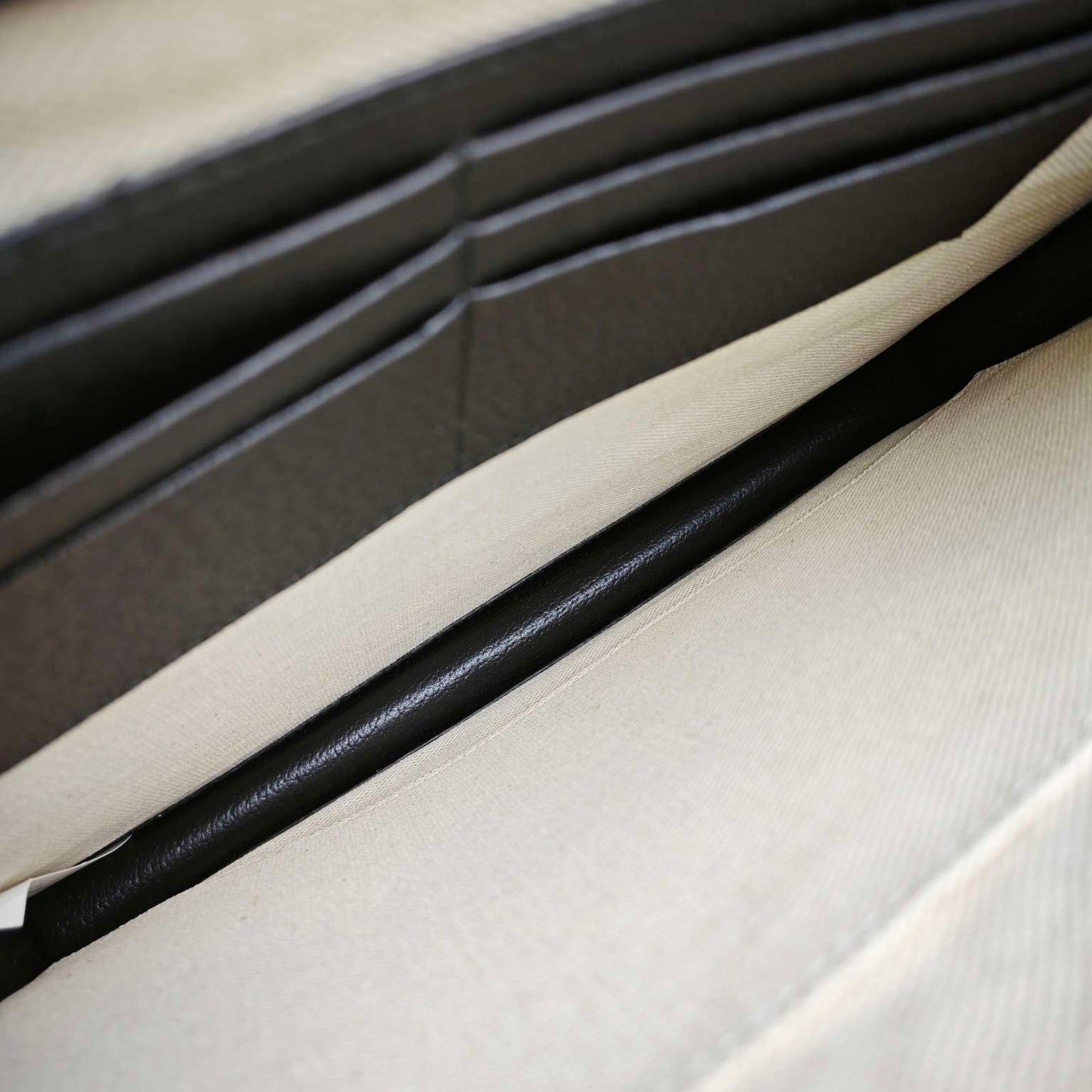Pre-owned Brand New Gucci Black Calfskin Pouch / Clutch, full set