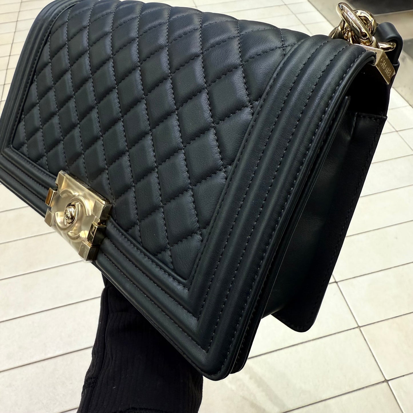 Pre-owned Chanel Medium Boy Bag Dark Grey Calfskin with Golden Hardware, 2019-2020, Full Set