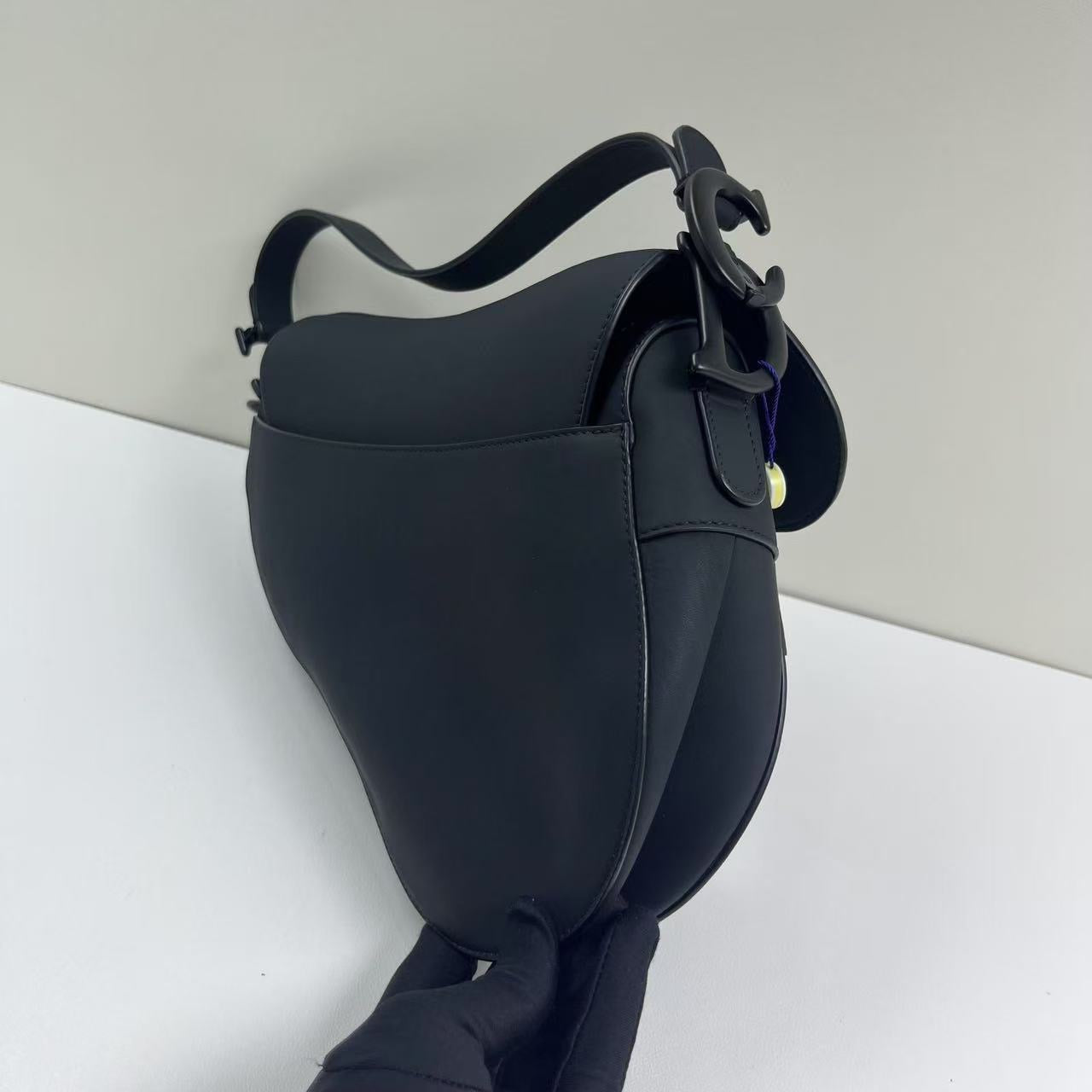 Pre-owned Dior Saddle Medium So Black Matte Calfskin, 2022 new model, Full Set with leather strap