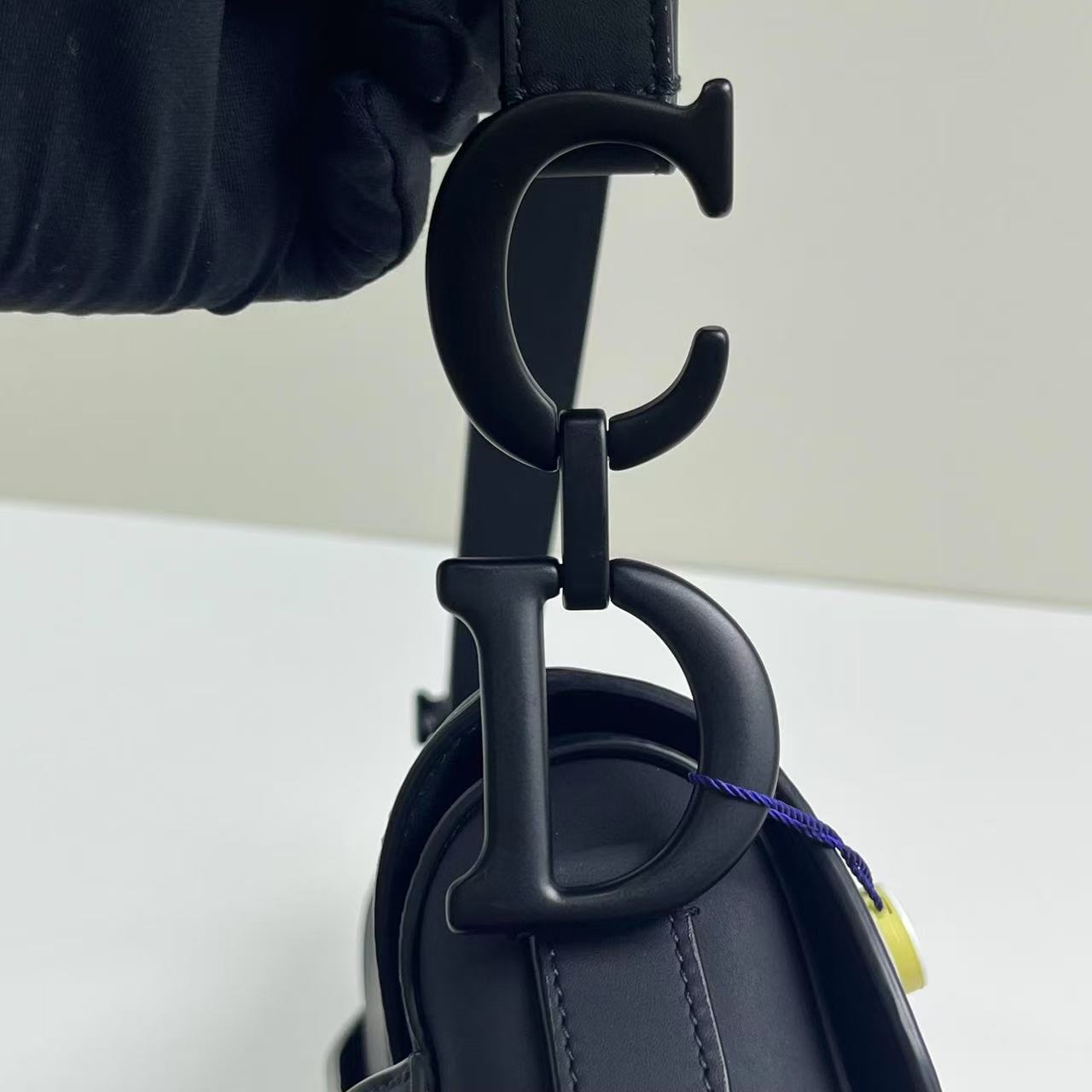 Pre-owned Dior Saddle Medium So Black Matte Calfskin, 2022 new model, Full Set with leather strap