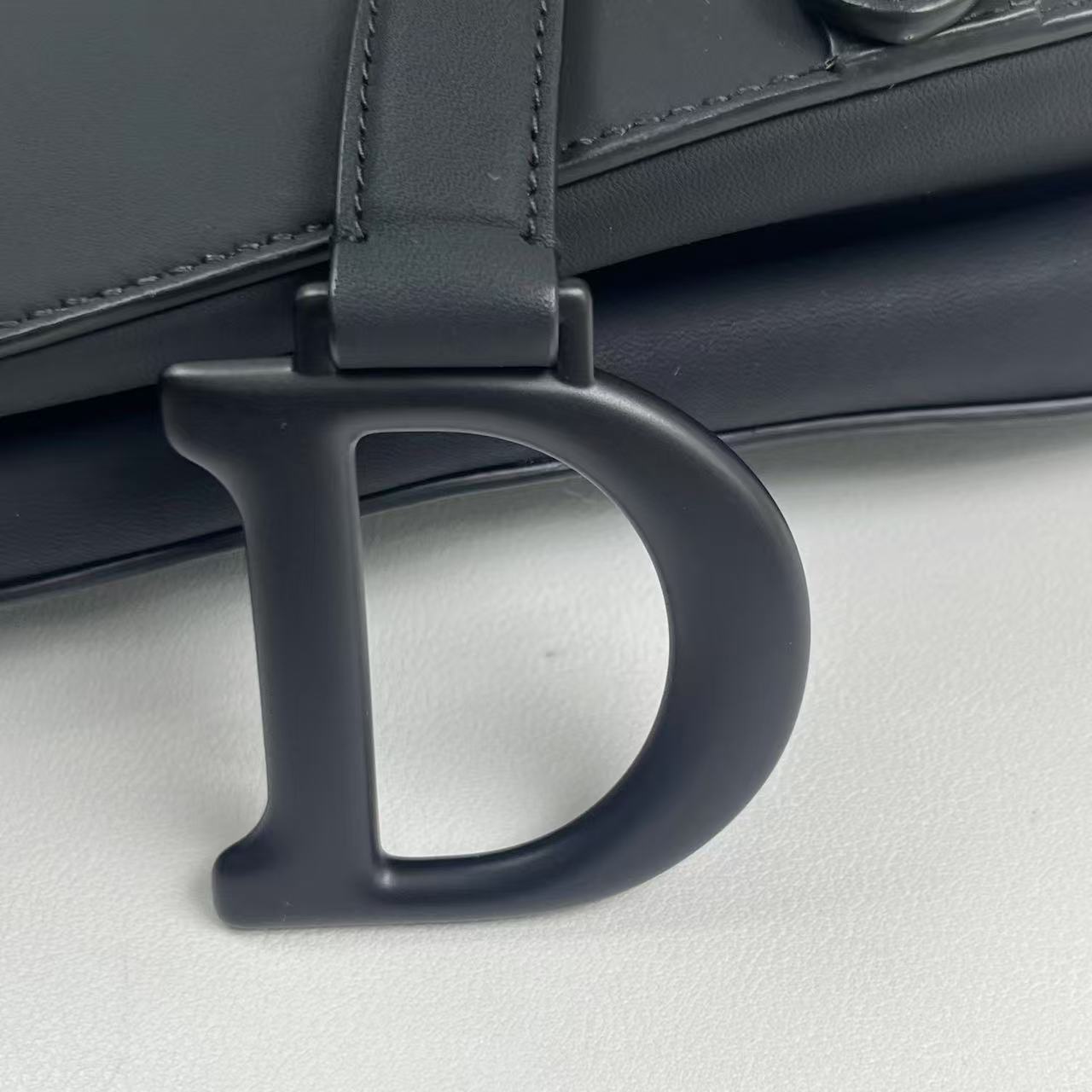 Pre-owned Dior Saddle Medium So Black Matte Calfskin, 2022 new model, Full Set with leather strap