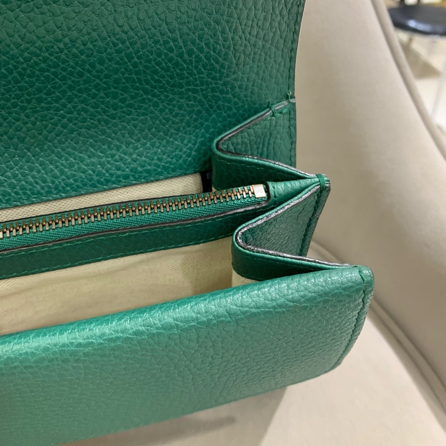 Pre-owned Certified Gucci Dionysus Medium Green Calfskin with Crystal Hardware, w/ dust bag