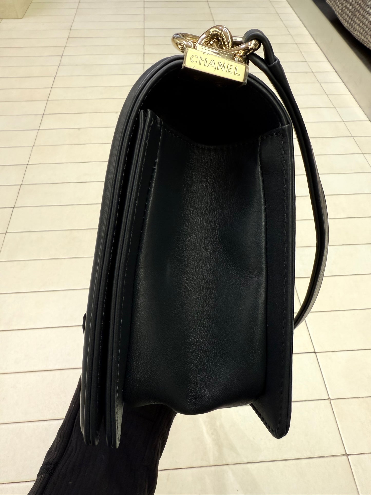 Pre-owned Chanel Medium Boy Bag Dark Grey Calfskin with Golden Hardware, 2019-2020, Full Set