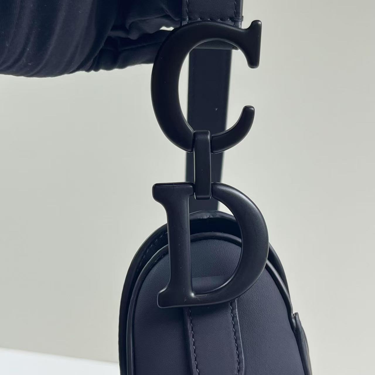 Pre-owned Dior Saddle Medium So Black Matte Calfskin, 2022 new model, Full Set with leather strap