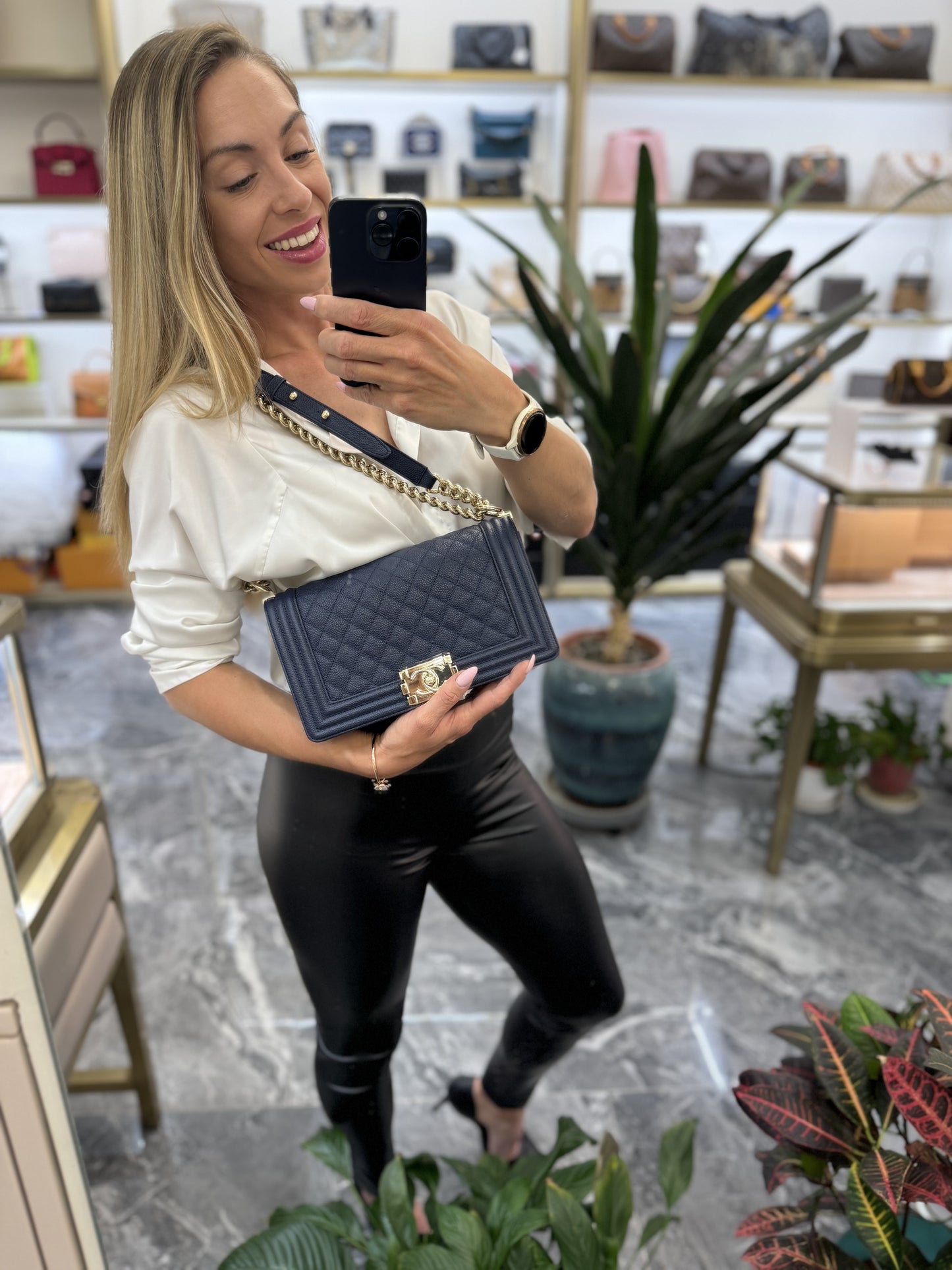 Pre-owned Chanel Le Boy Medium Navy Blue Caviar Leather Golden Hardware, mid-2019, Full Set