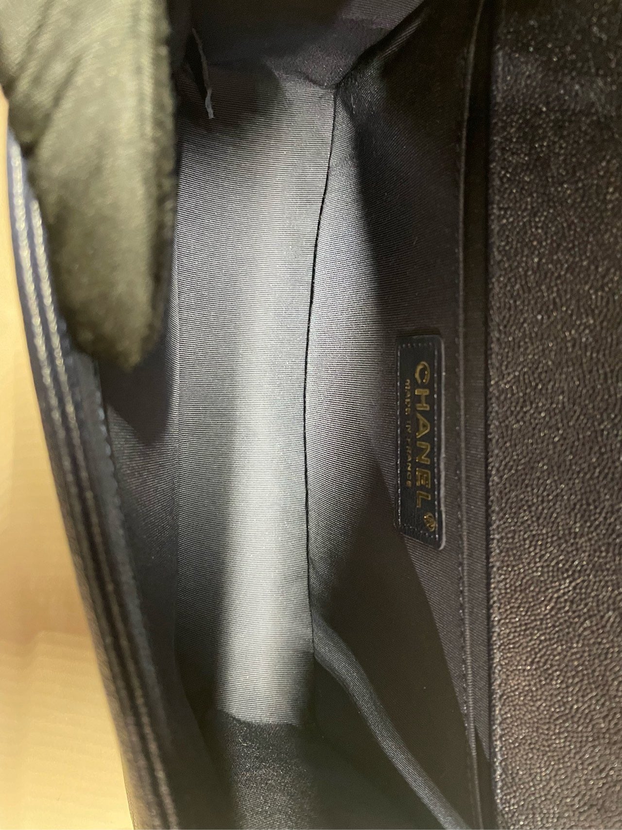 Pre-owned Chanel Le Boy Medium Navy Blue Caviar Leather Golden Hardware, mid-2019, Full Set