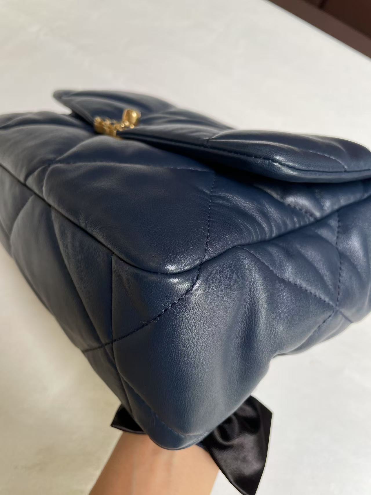 Pre-owned Certified Chanel 19Bag Medium / Large Navy Blue with Golden Hardware, Microchipped, Full Set