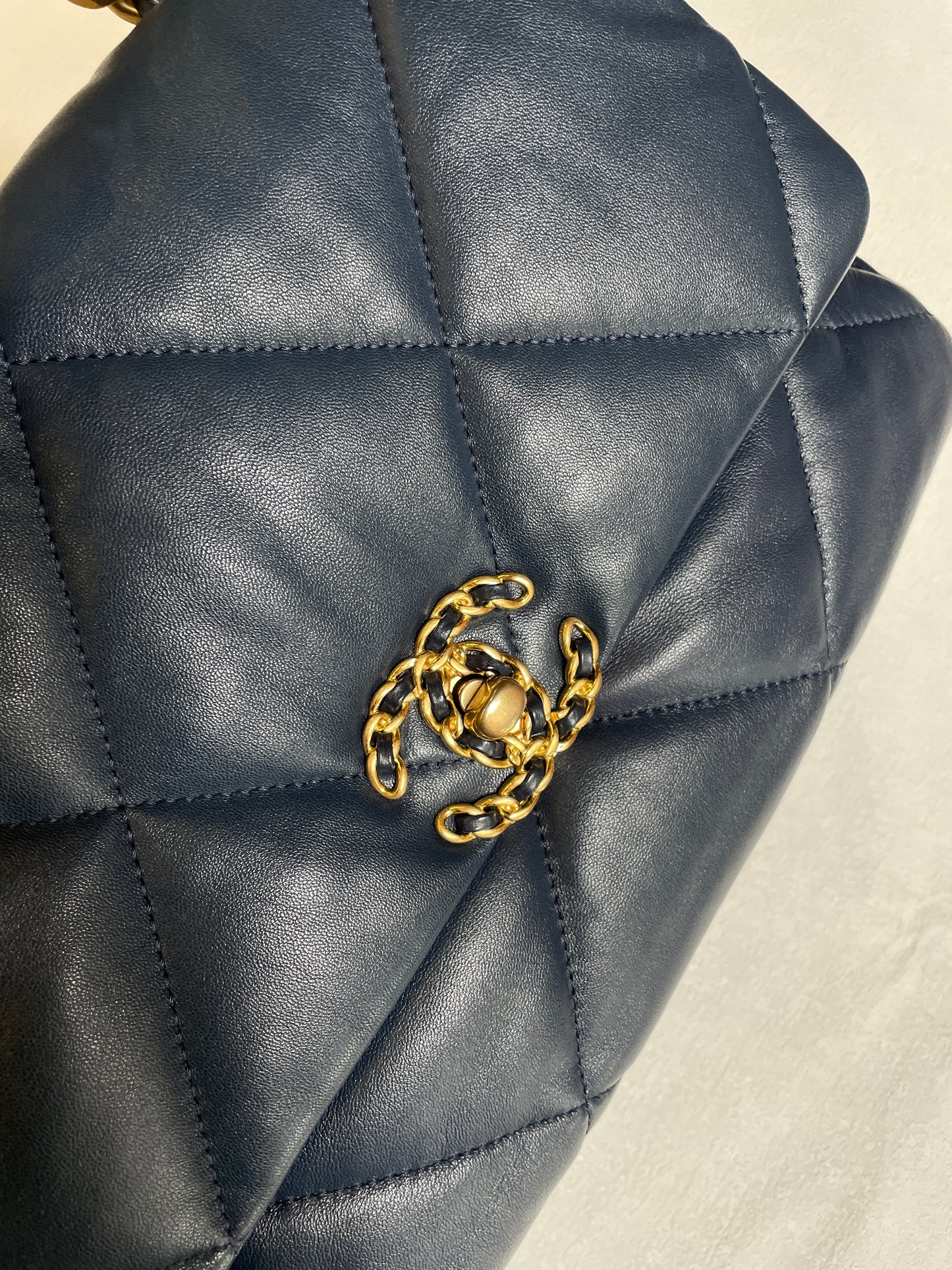Pre-owned Certified Chanel 19Bag Medium / Large Navy Blue with Golden Hardware, Microchipped, Full Set