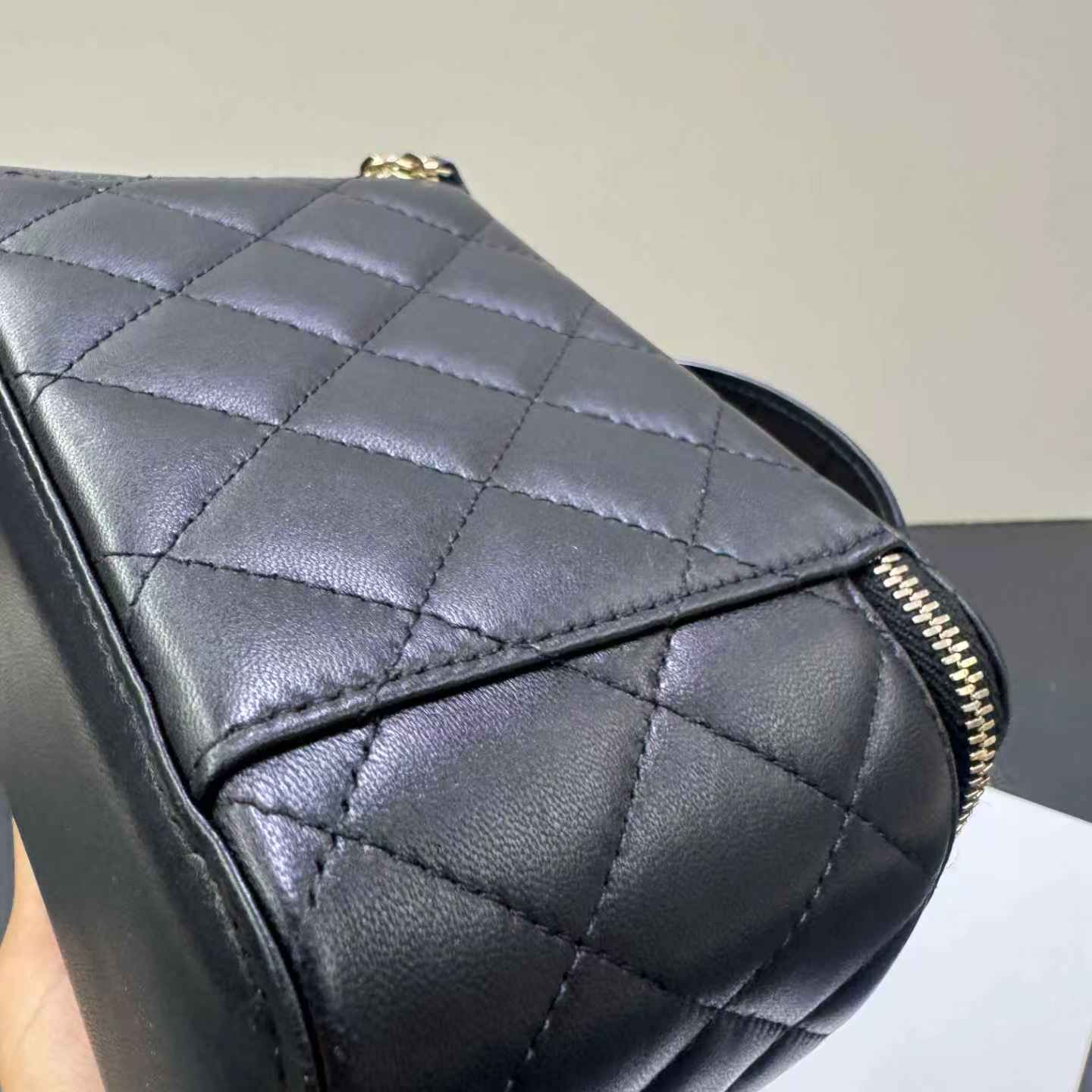 Pre-owned Certified Chanel Classic Vanity Case Top Handle Black Lambskin Light Golden Hardware, 2021, w/ Full Set