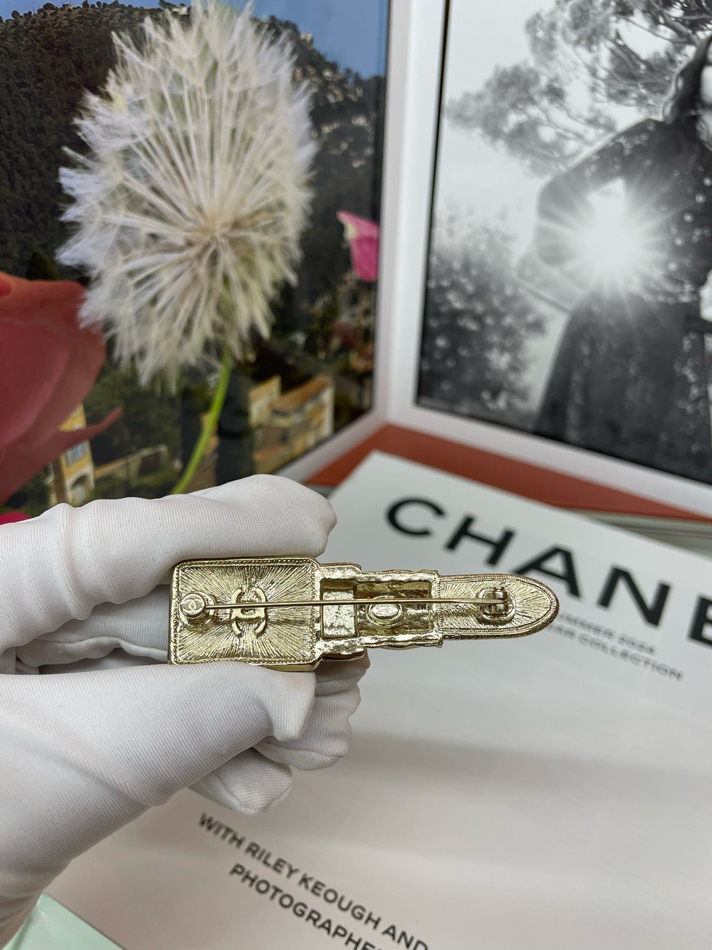 Pre-owned Certified Chanel Crystal Pink Lipstick Brooch
