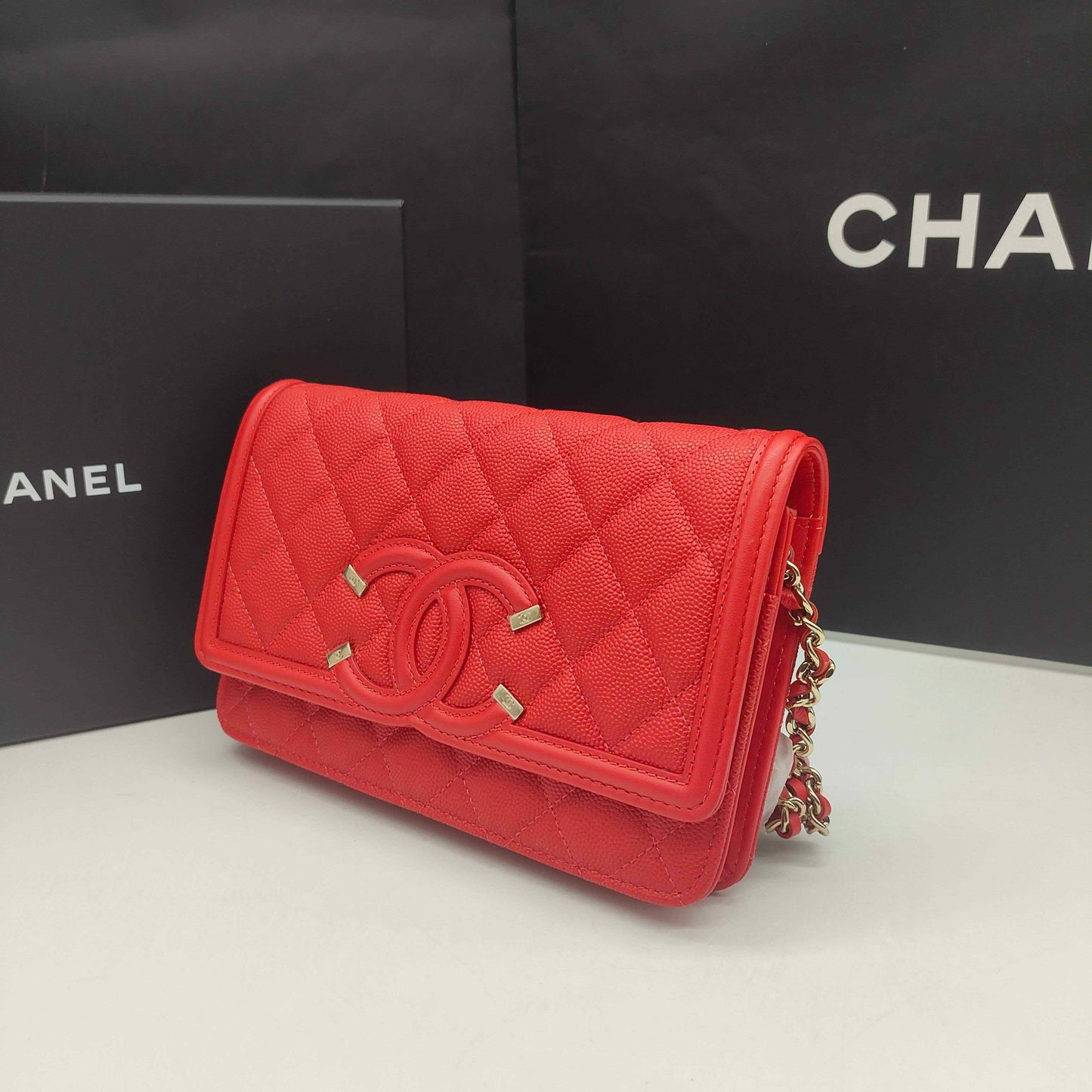 Pre-owned Certified Chanel Filigree WOC Wallet On Chain Red Caviar Leather Golden Hardware, 2019-2020 Like New, w/ dust bag, Chanel card