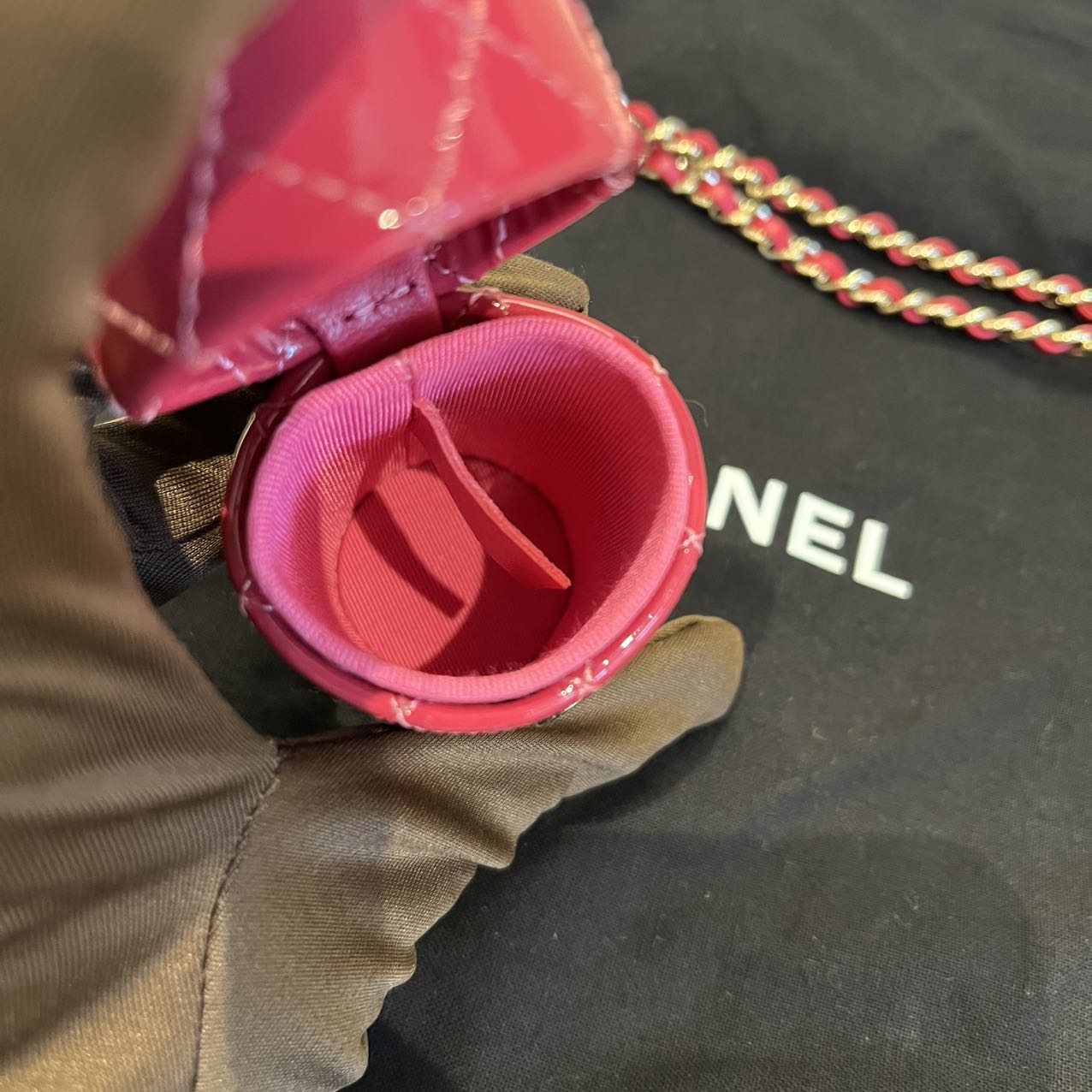 Pre-owned Certified Chanel Lipstick Bag on Chain Rose Pink Patent with Leather Golden Hardware, 2020-2021, w/ dust bag