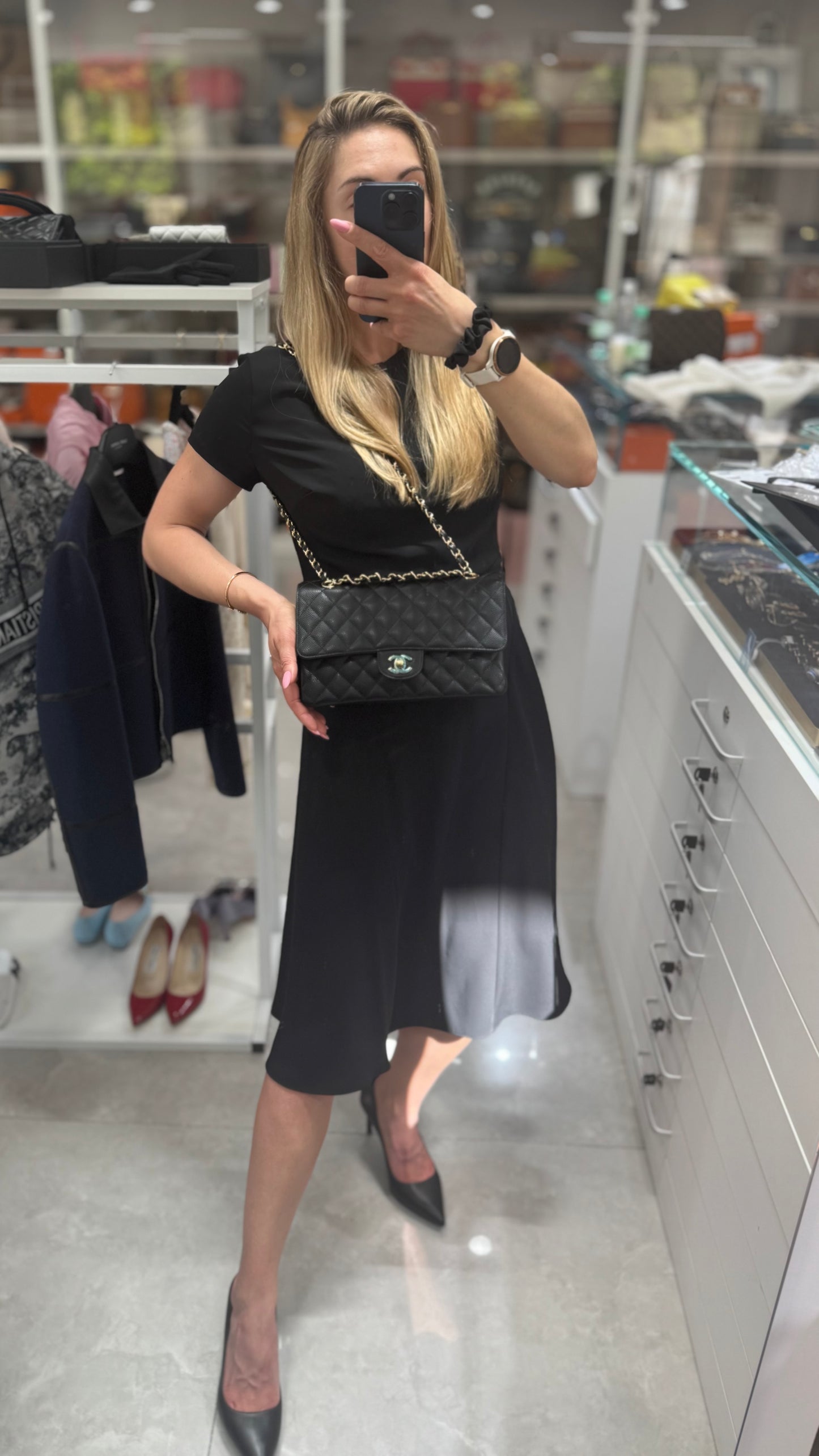 Pre-owned Certified Chanel Medium Classic Flap CF in Black Caviar Leather with Golden Hardware, 2014, Full Set