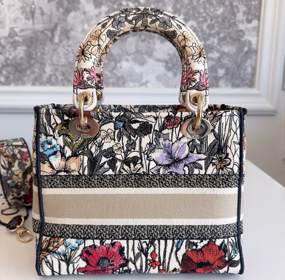 Pre-owned Certified Dior Medium Lady D-Lite Floral Embroidered Canvas, 2020, w/ dust bag, strap