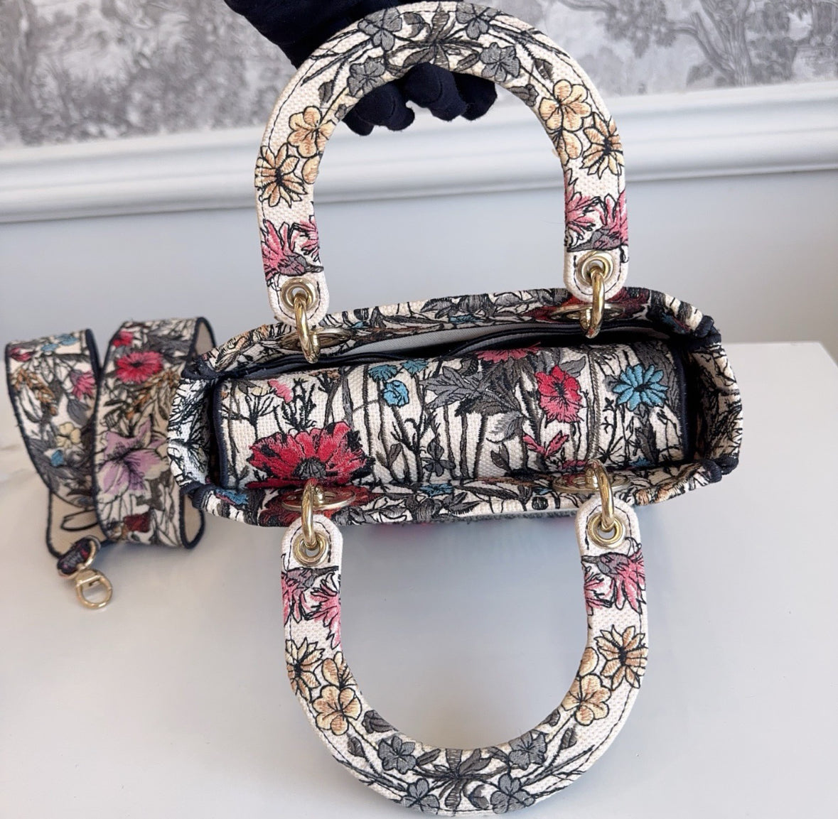 Pre-owned Certified Dior Medium Lady D-Lite Floral Embroidered Canvas, 2020, w/ dust bag, strap