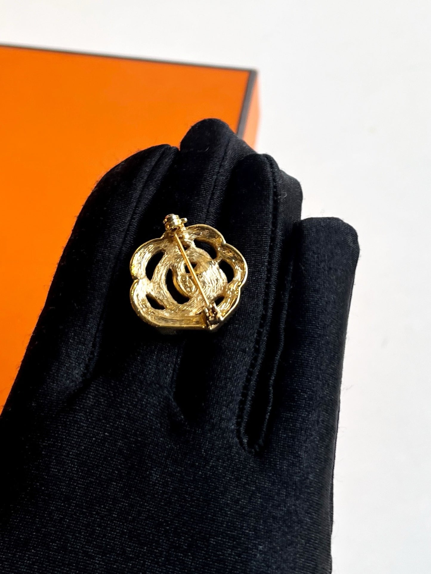 Pre-owned Certified Dior Vintage Brooch Crystal Rose Flower with Golden Hardware