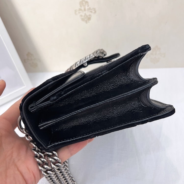 Pre-owned Gucci Dionysus Medium Back Velvet with Crystal Clasp, w/ dust bag