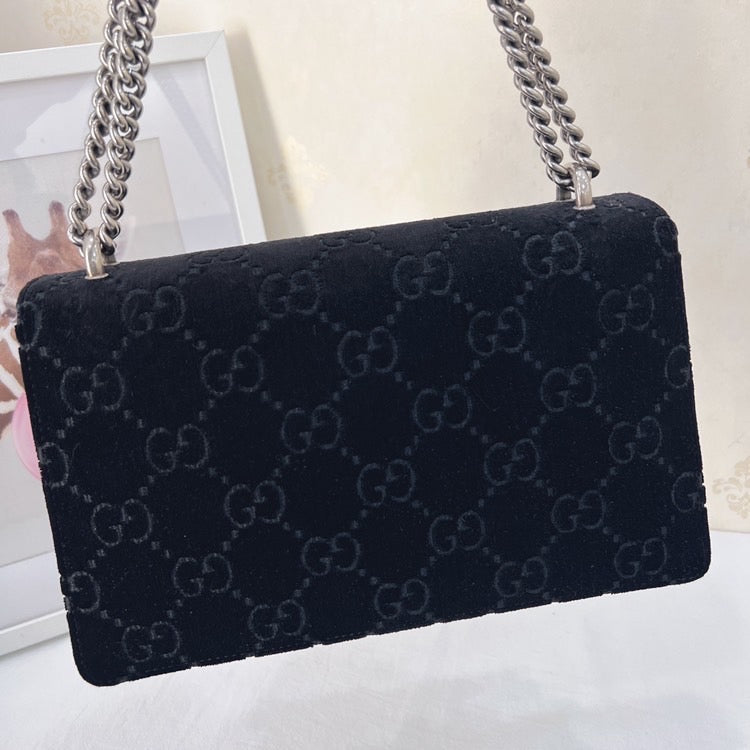 Pre-owned Gucci Dionysus Medium Back Velvet with Crystal Clasp, w/ dust bag