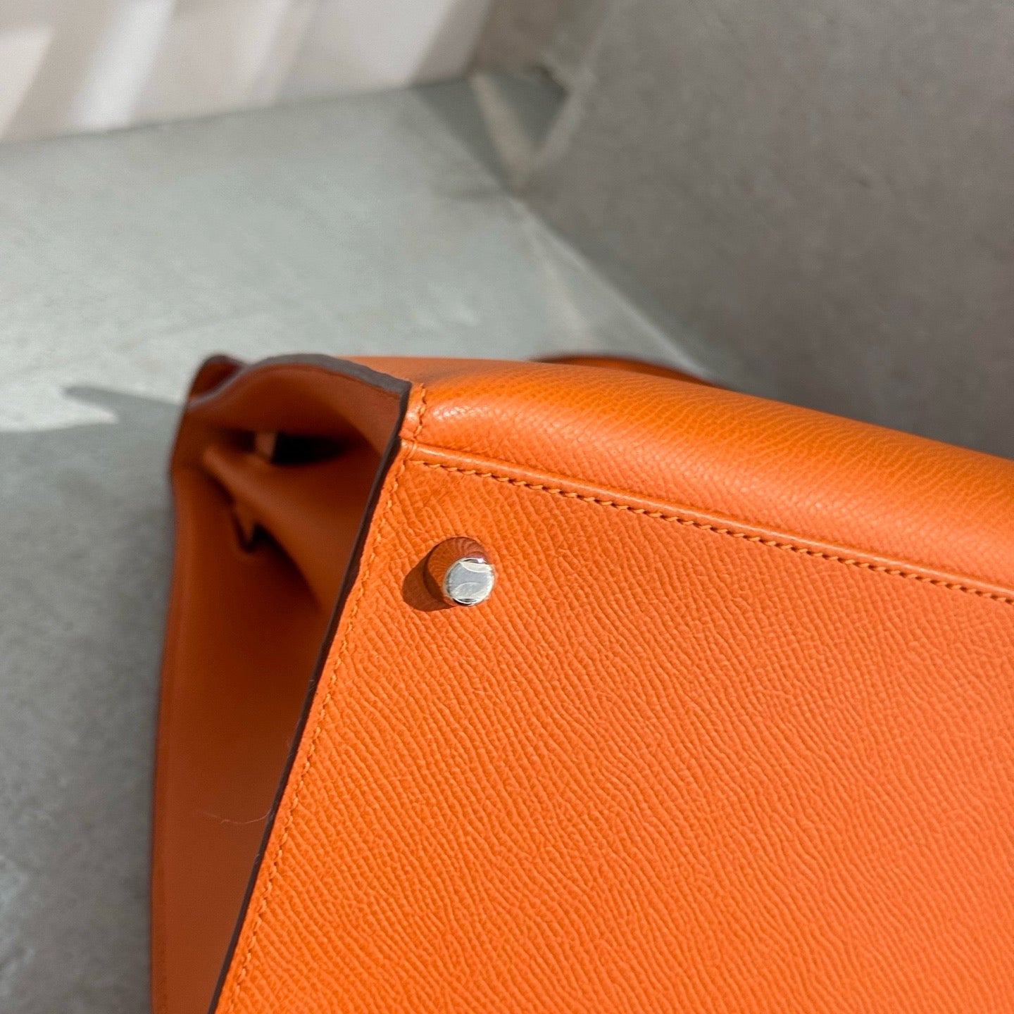 Pre-owned Certified Hermes Kelly 40 Hermes Orange Epsom Leather Silver Hardware, 2013, Full Set