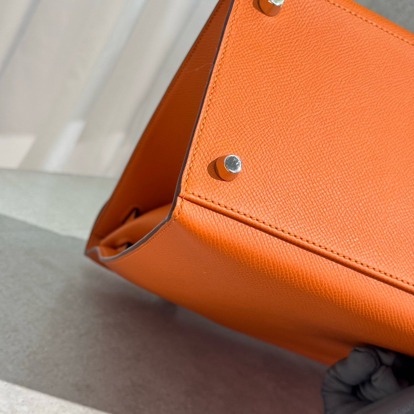 Pre-owned Certified Hermes Kelly 40 Hermes Orange Epsom Leather Silver Hardware, 2013, Full Set