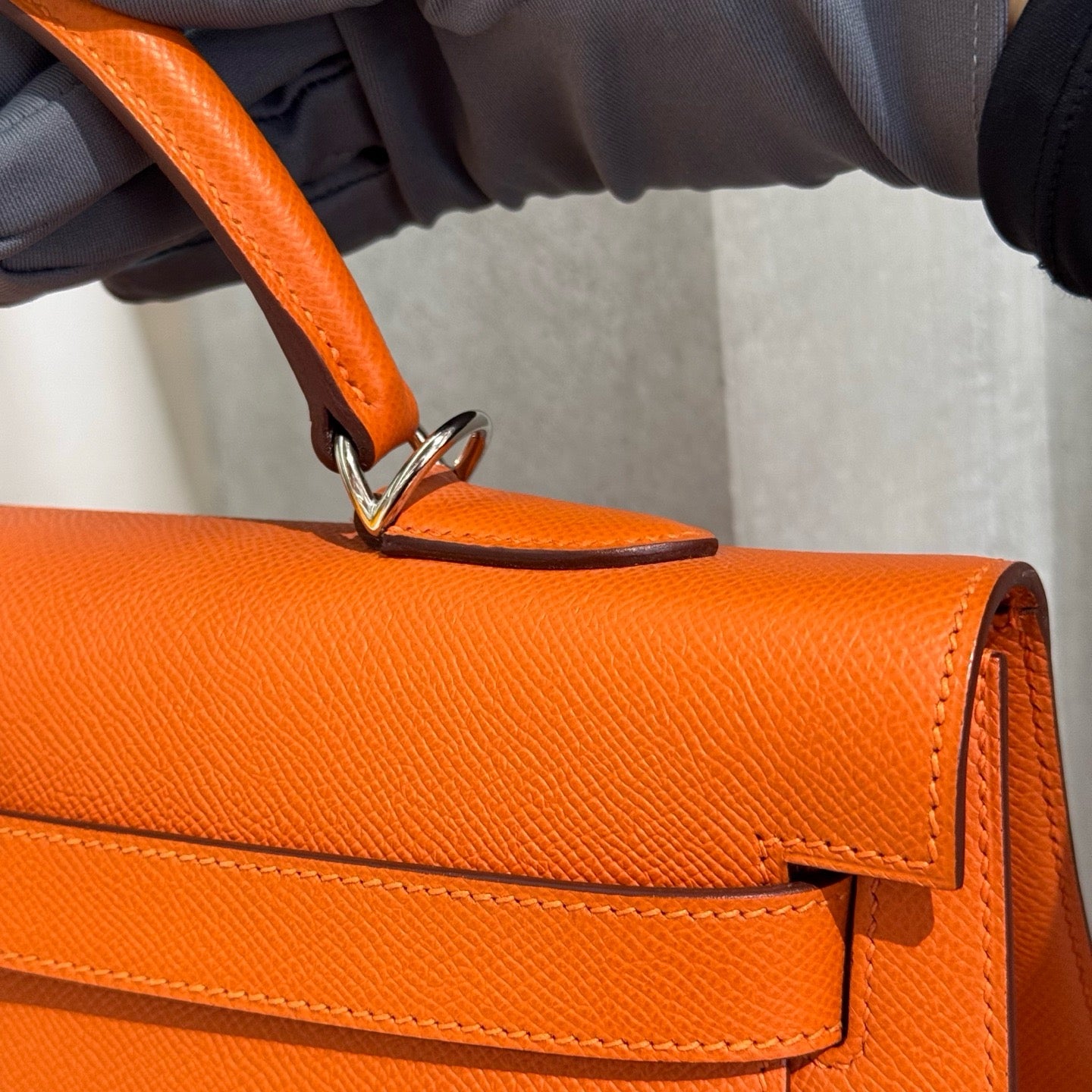 Pre-owned Certified Hermes Kelly 40 Hermes Orange Epsom Leather Silver Hardware, 2013, Full Set