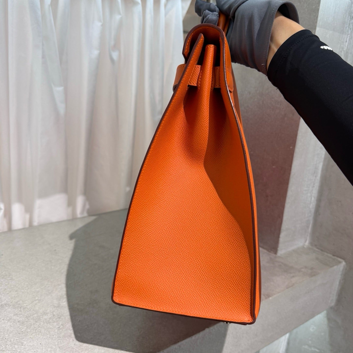 Pre-owned Certified Hermes Kelly 40 Hermes Orange Epsom Leather Silver Hardware, 2013, Full Set