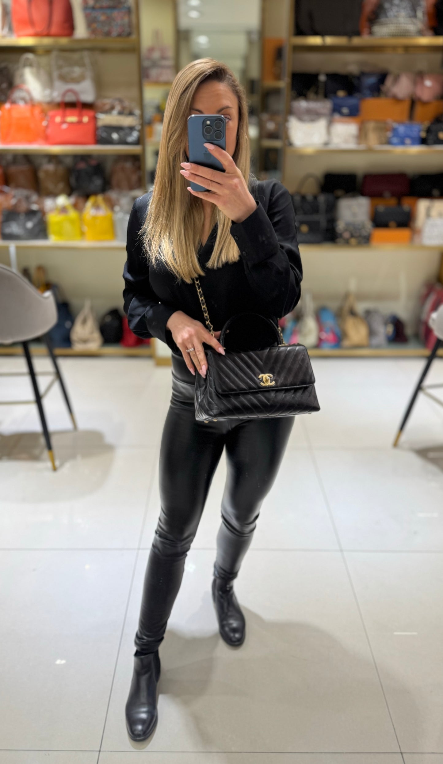 Pre-owned Chanel Coco Handle Medium Black Chevron Quilted Shiny Calfskin with Natural Lizard Top Handle Golden Hardware, 2018, w/ full set