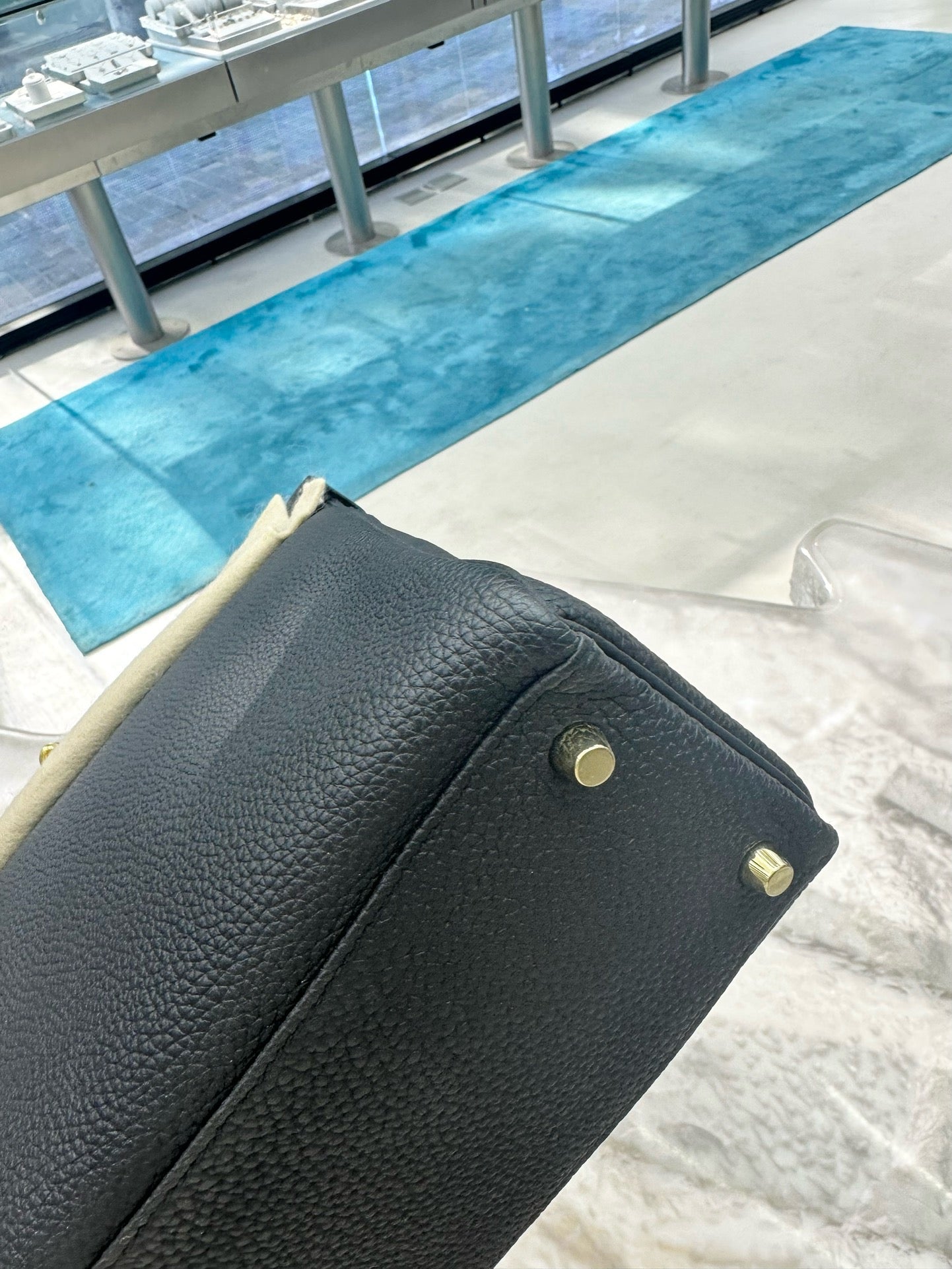 Pre-owned Hermes Kelly 32 Black Togo Leather Golden Hardware, 2018 (C stamp), w/ lock&key with clochette, dust bag