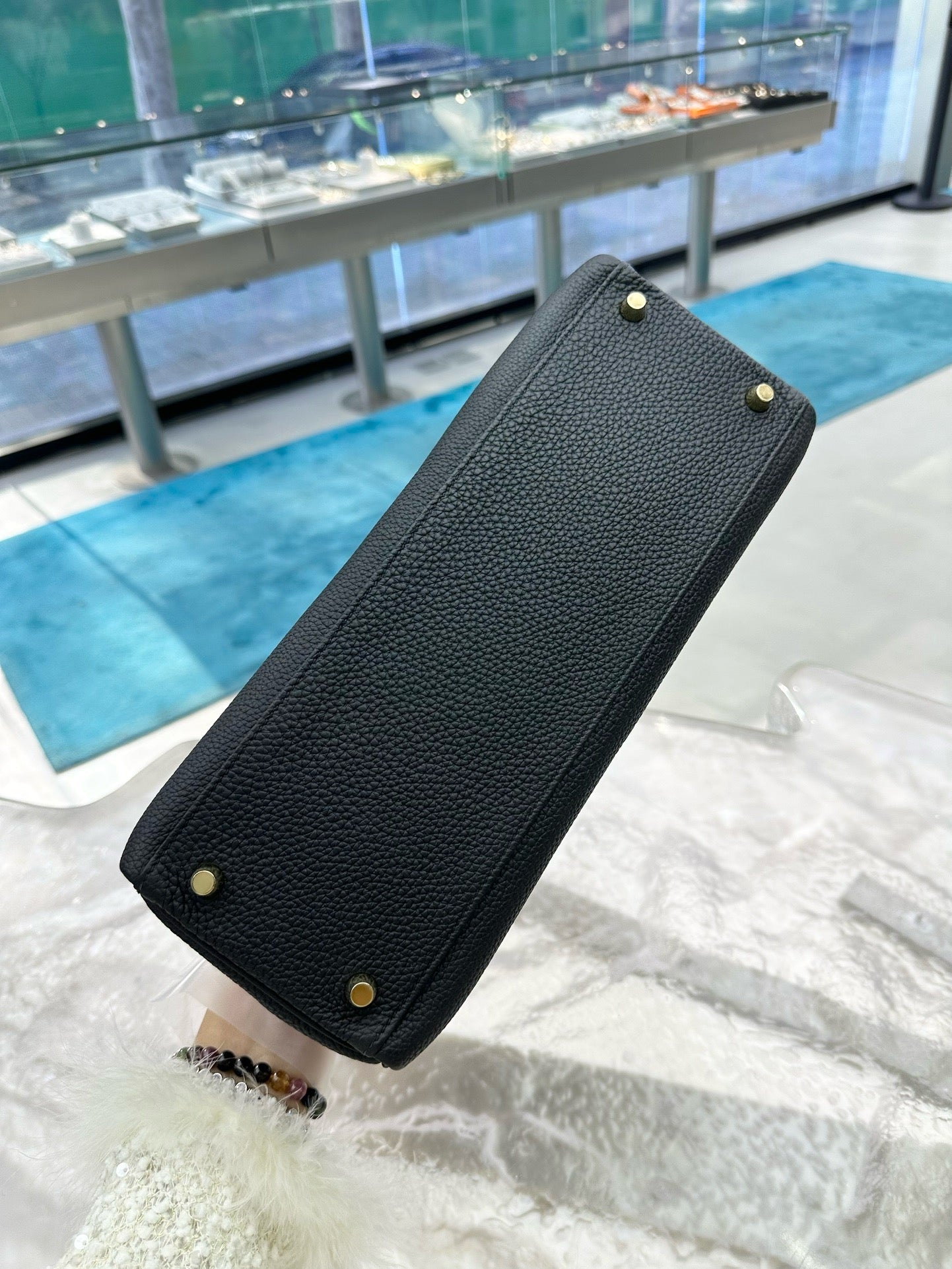 Pre-owned Hermes Kelly 32 Black Togo Leather Golden Hardware, 2018 (C stamp), w/ lock&key with clochette, dust bag