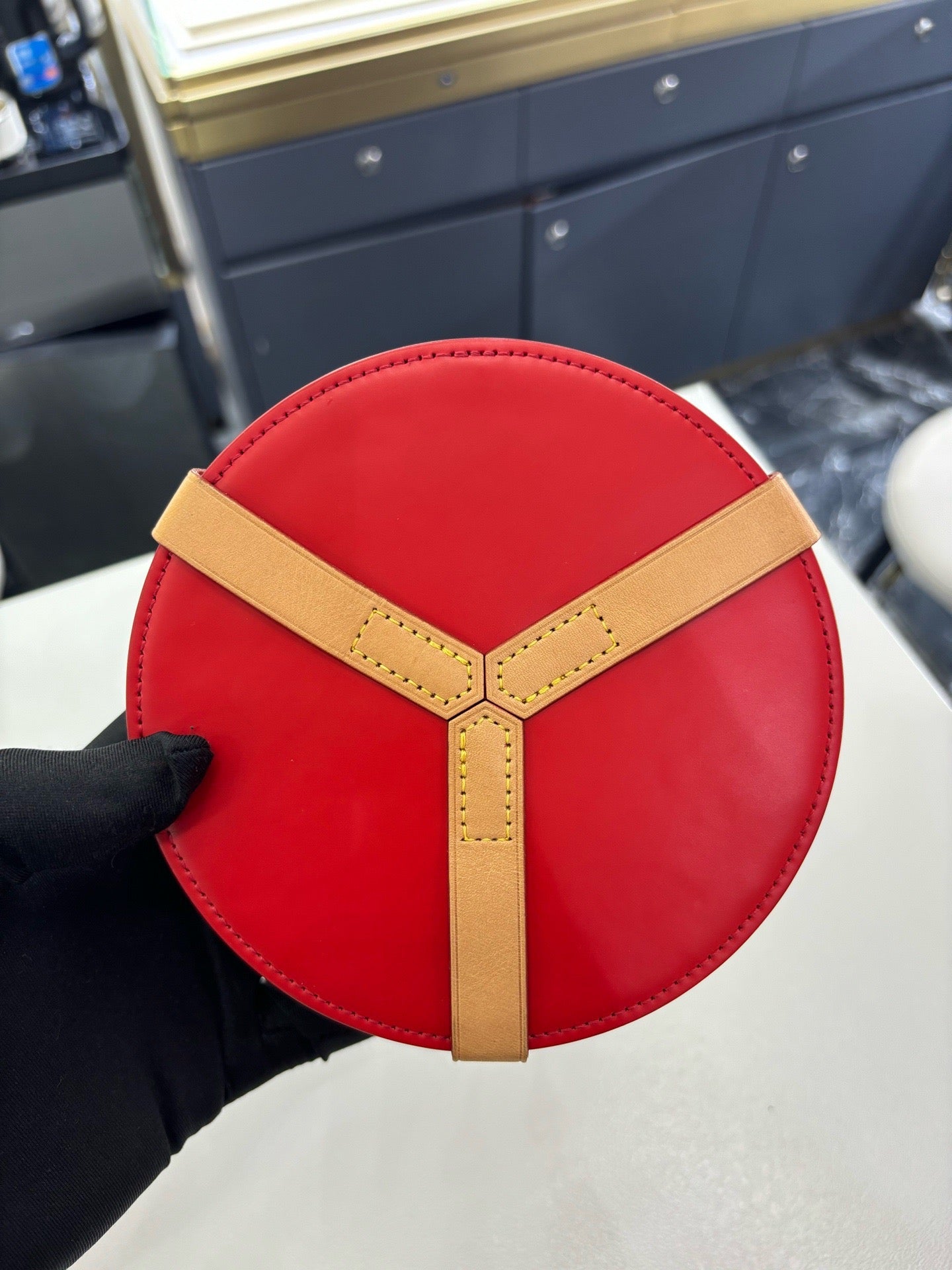 Pre-owned Certified Louis Vuitton LV Round Jewellery Box in Monogram with Red Calfskin, 2019, w/ lock&key, dust bag