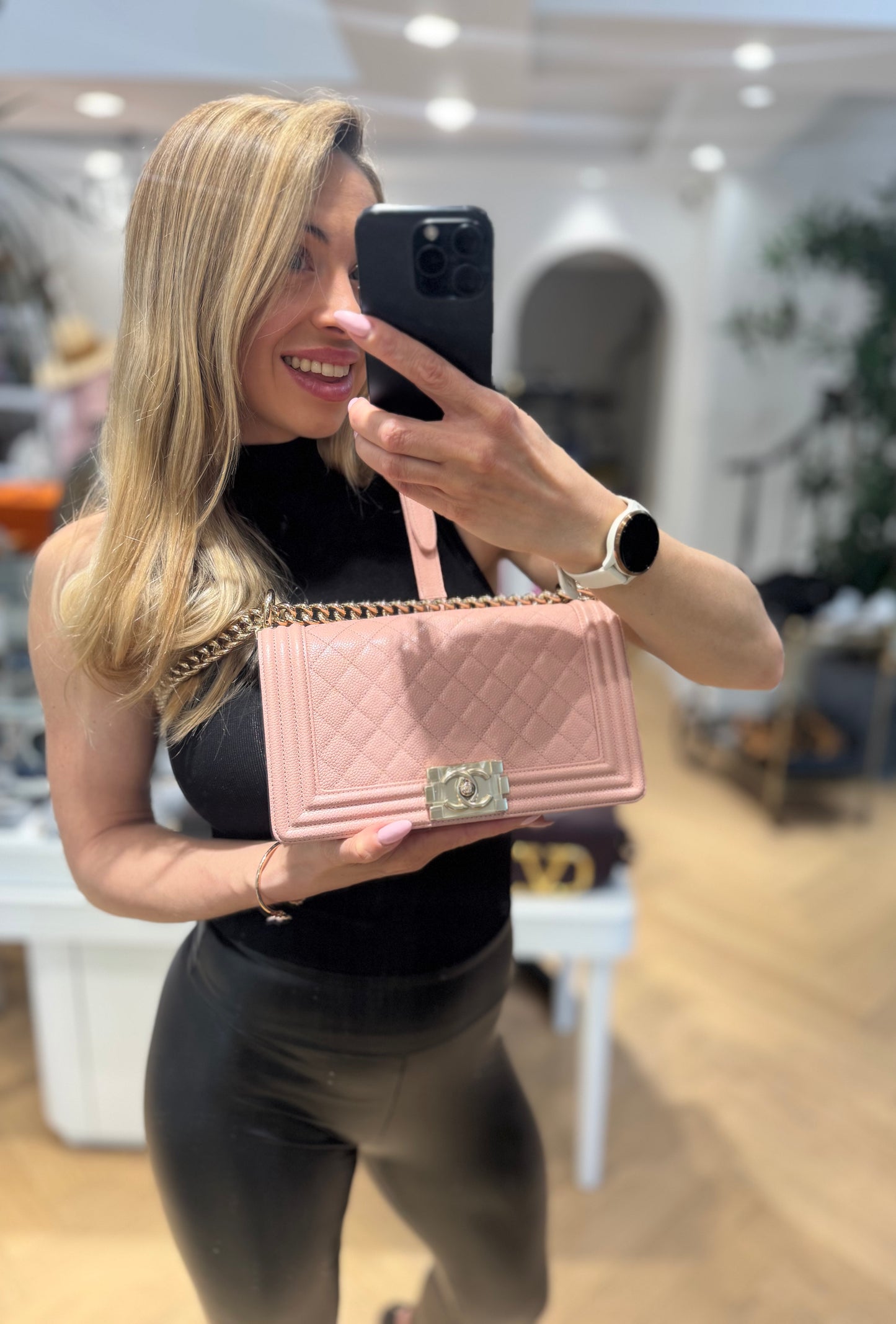 Pre-owned Certified Chanel Le Boy Medium Sakura Pink Caviar Leather with Golden Hardware, 2020, Full set - Chanel Card, Box, Dust Bag