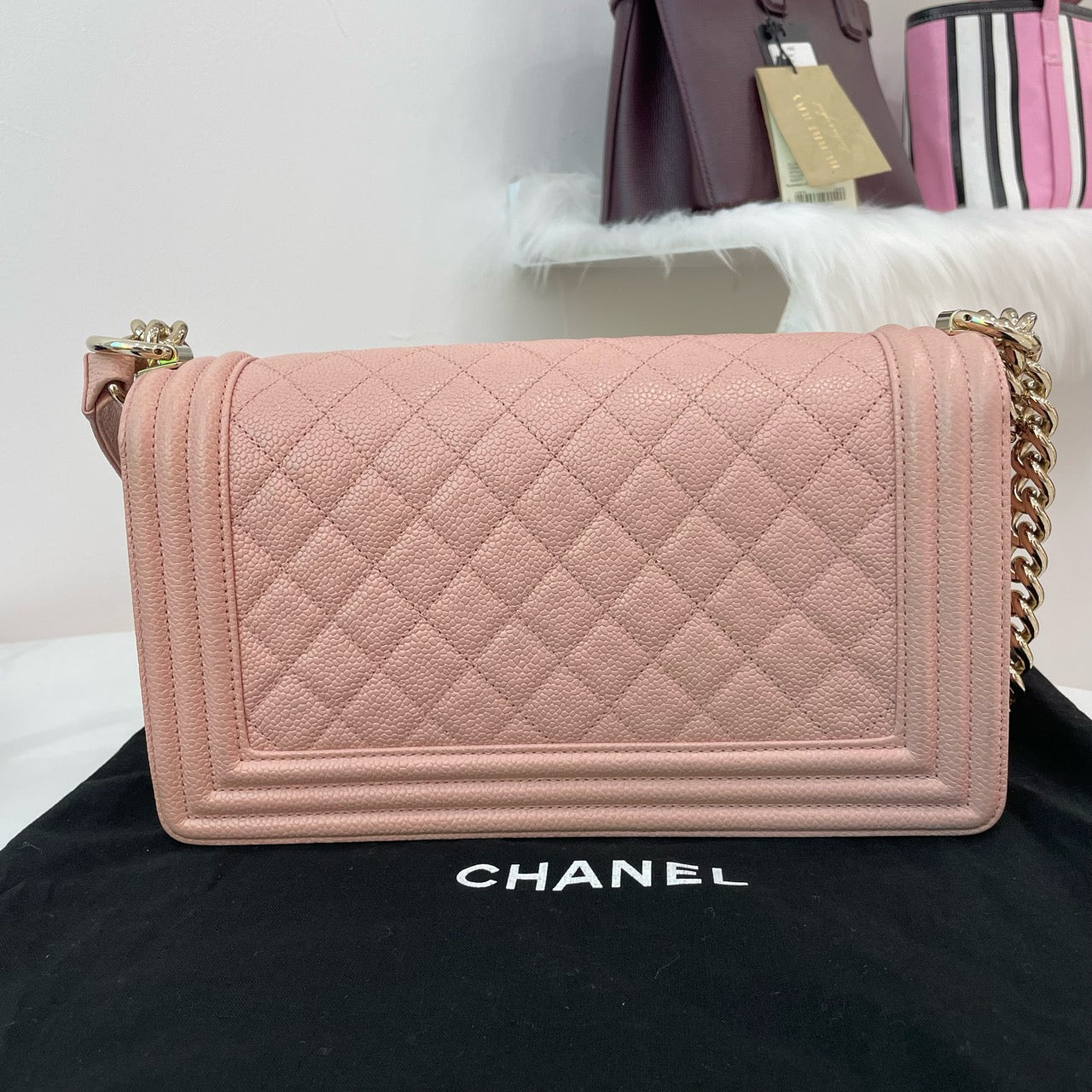 Pre-owned Certified Chanel Le Boy Medium Sakura Pink Caviar Leather with Golden Hardware, 2020, Full set - Chanel Card, Box, Dust Bag