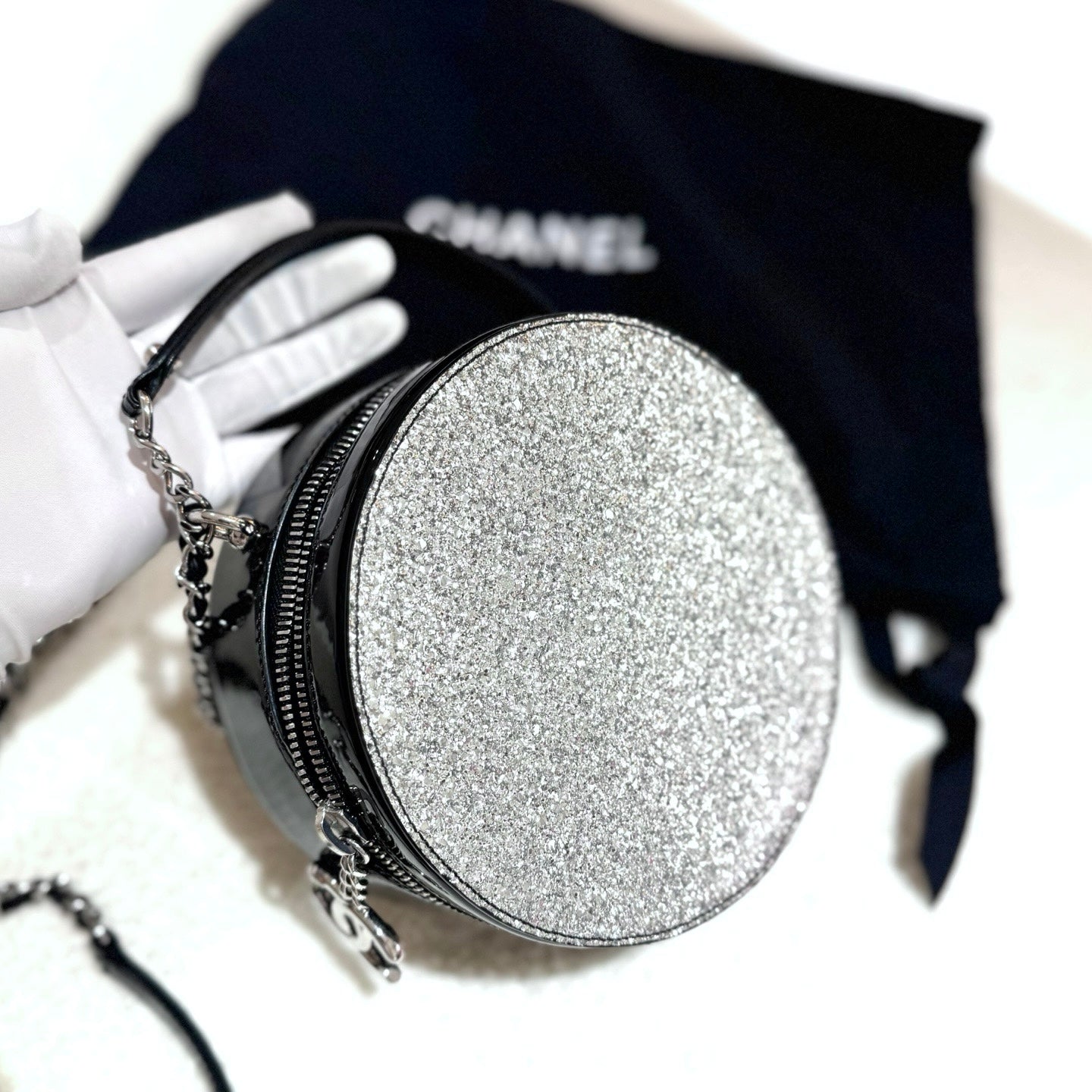 Pre-owned Certified Chanel Round Glitter Clutch with Chain Black Patent Leather Silver Hardware, 2017-2018, Full Set - Chanel Box, dust bag, Card