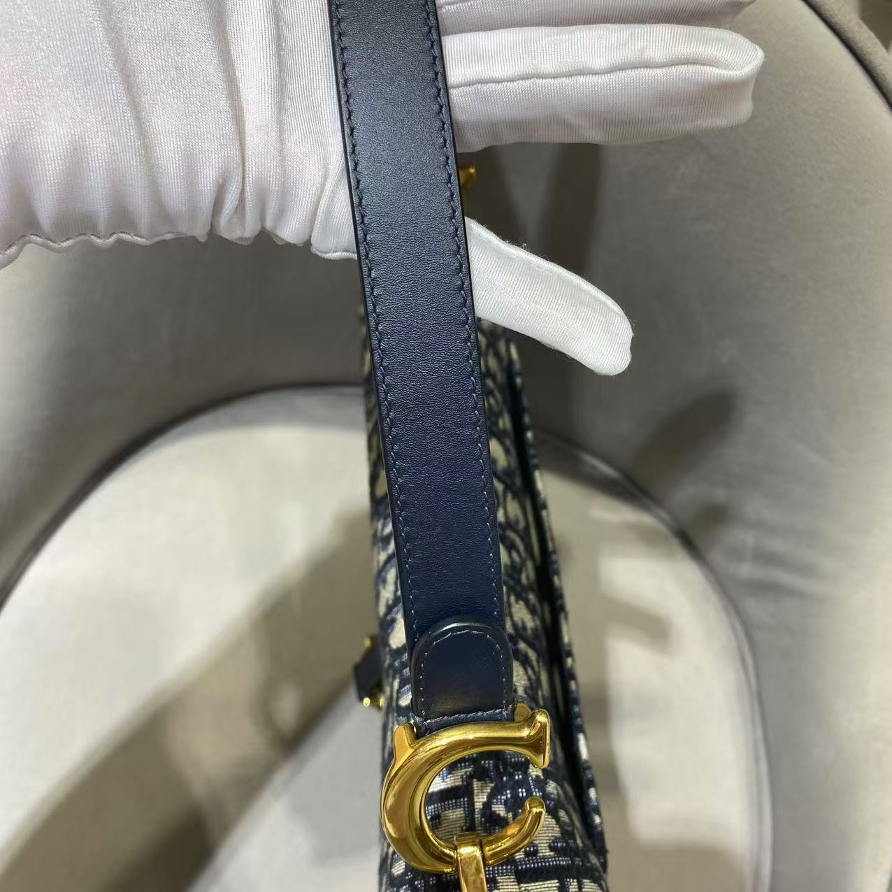 Pre-owned Certified Dior Saddle Bag Blue Oblique Canvas with Golden Hardware, w/ dust bag