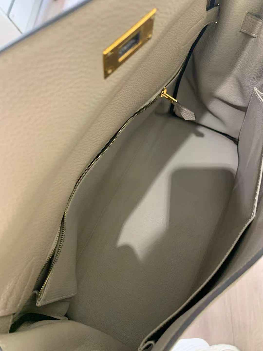 Pre-owned Certified Hermes Kelly 35 Retourne 81 Gris Tourterelle Togo with Golden Hardware, 2015 (T), w/ dust bag, lock&key, strap