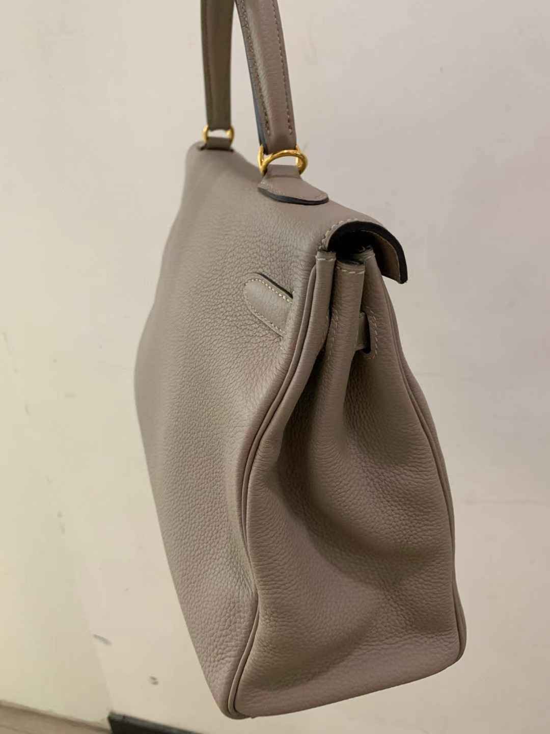 Pre-owned Certified Hermes Kelly 35 Retourne 81 Gris Tourterelle Togo with Golden Hardware, 2015 (T), w/ dust bag, lock&key, strap
