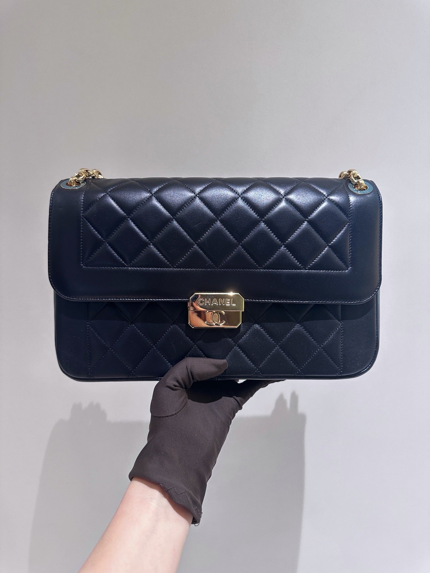 Pre-owned Certified Chanel Chic With Me Flap in Black Lambskin with Golden Hardware, 2014-2015, w/ Full set - Chanel Card, Box, Dust Bag
