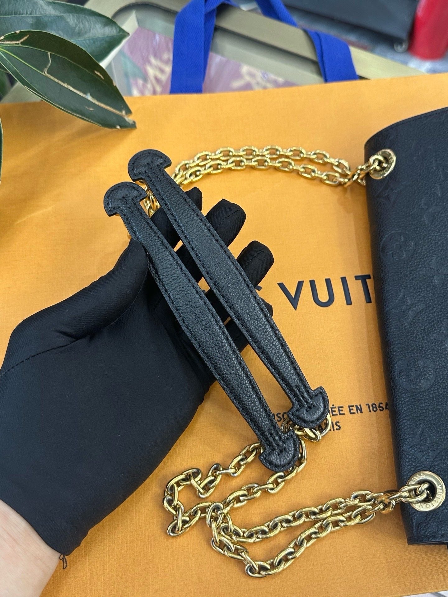 Pre-owned Certified LV Louis Vuitton Vavin Black Mongram Empreinte Golden Hw, Microchipped, w/ dust bag
