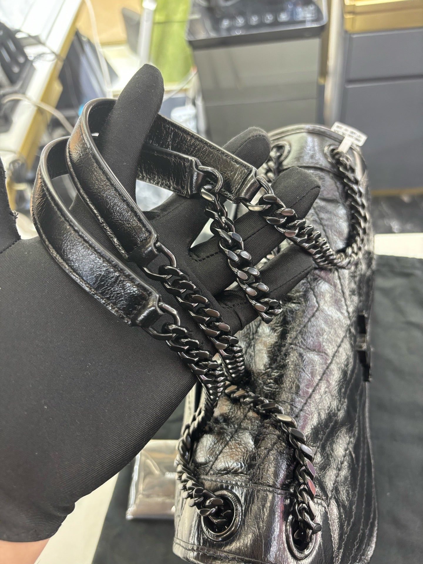 Pre-owned Certified Saint Laurent YSL Niki Medium So Black Shiny Vintage Calfskin, 2019, w/ dust bag