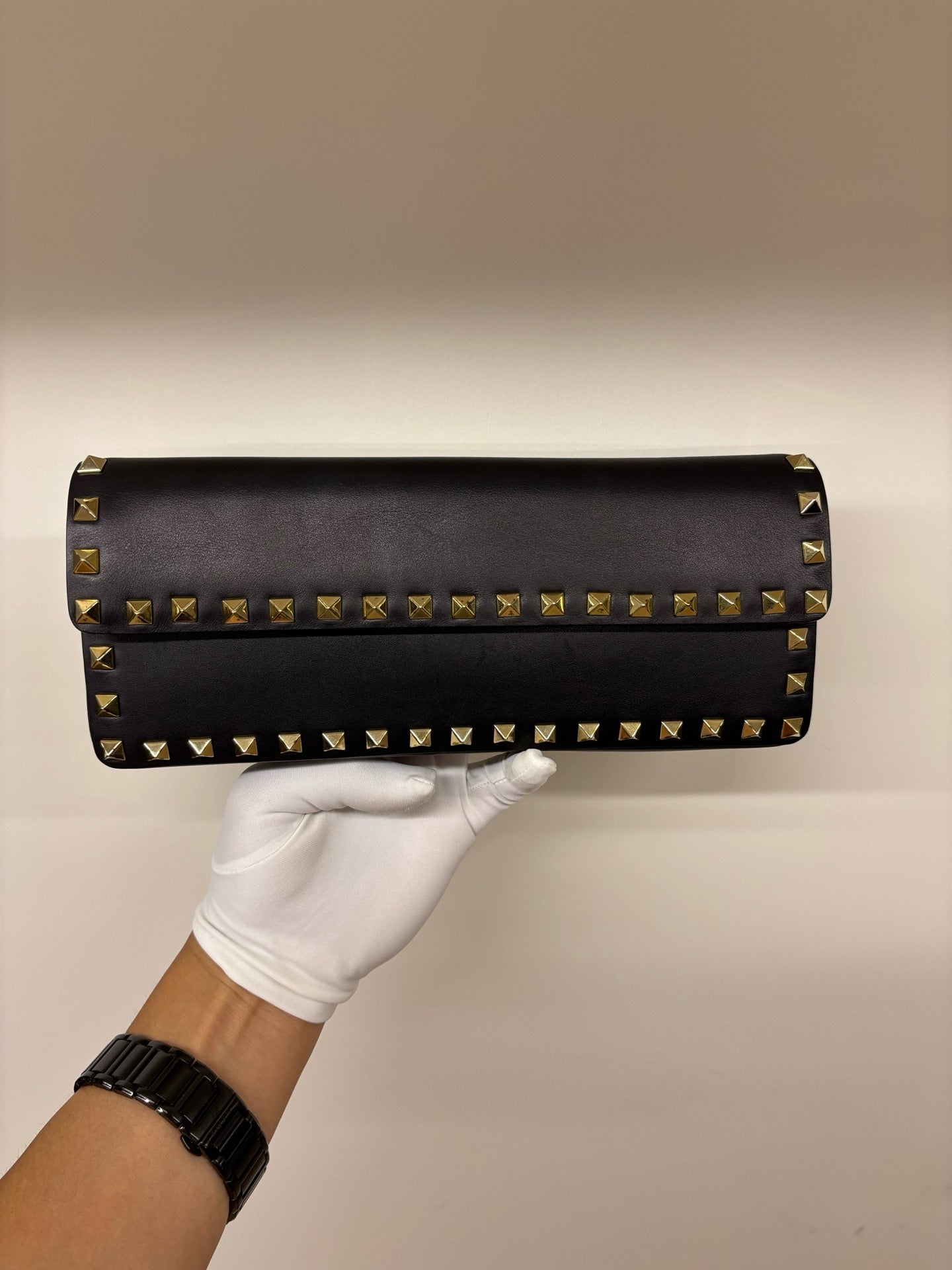 Pre-owned Certified Valentino Rockstud Bracelet Clutch Black Calfskin, Golden Hw, w/ Full set - box, dust bag, removable bracelet