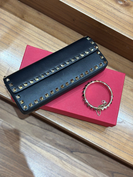 Pre-owned Certified Valentino Rockstud Bracelet Clutch Black Calfskin, Golden Hw, w/ Full set - box, dust bag, removable bracelet