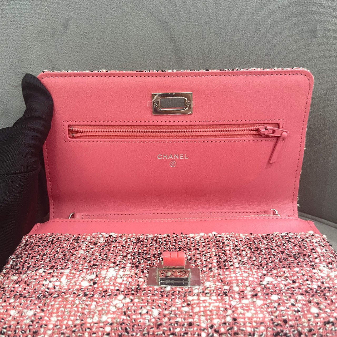 Pre-owned Chanel 2.55 WOC Wallet on Chain in Pink Tweed, 2019, w/ card, dust bag