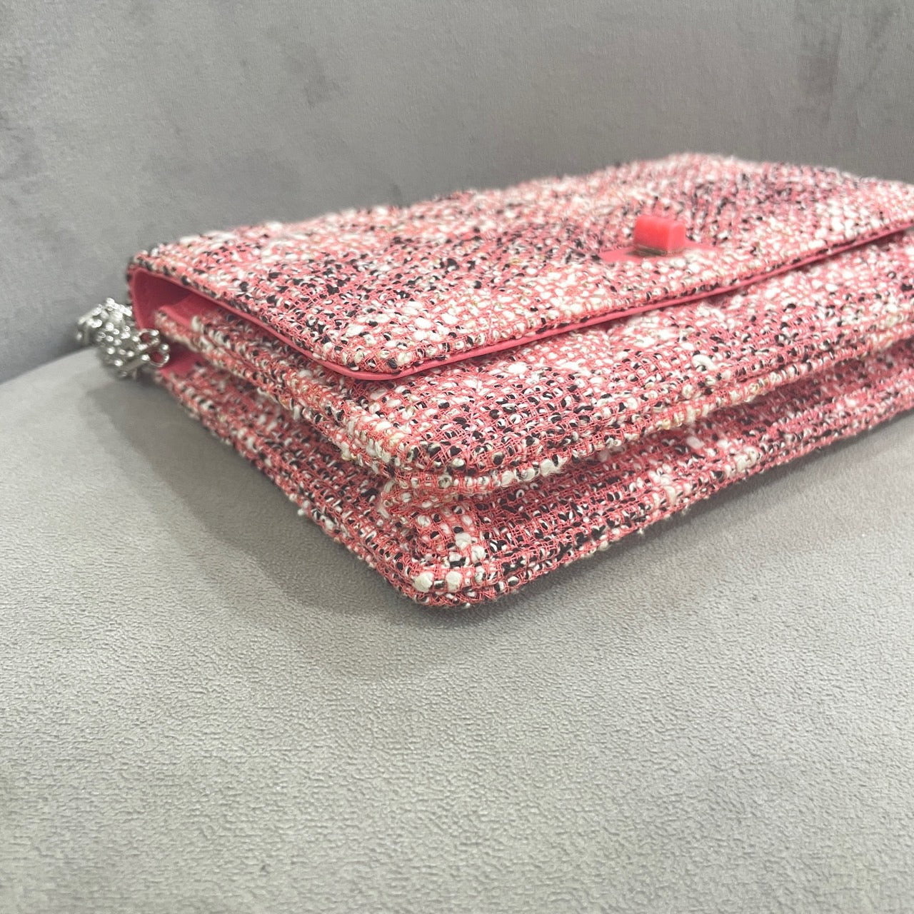 Pre-owned Chanel 2.55 WOC Wallet on Chain in Pink Tweed, 2019, w/ card, dust bag