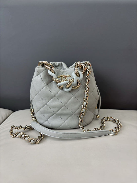 Pre-owned Certified Chanel Quilted Bucket Bag in Gray Calfskin with Golden Hardware, 2022 Microchipped, w/ Dust bag