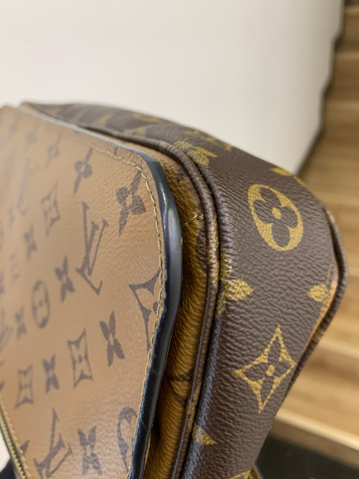 Pre-owned LV Louis Vuitton Pochette Metis Monogram Reverse